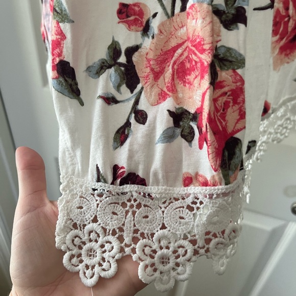 Kimono Shaw Floral Coverup - Picture 2 of 5